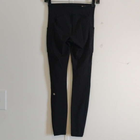 Lululemon Speed Up Tight DWR Black Size 2 - Picture 8 of 14